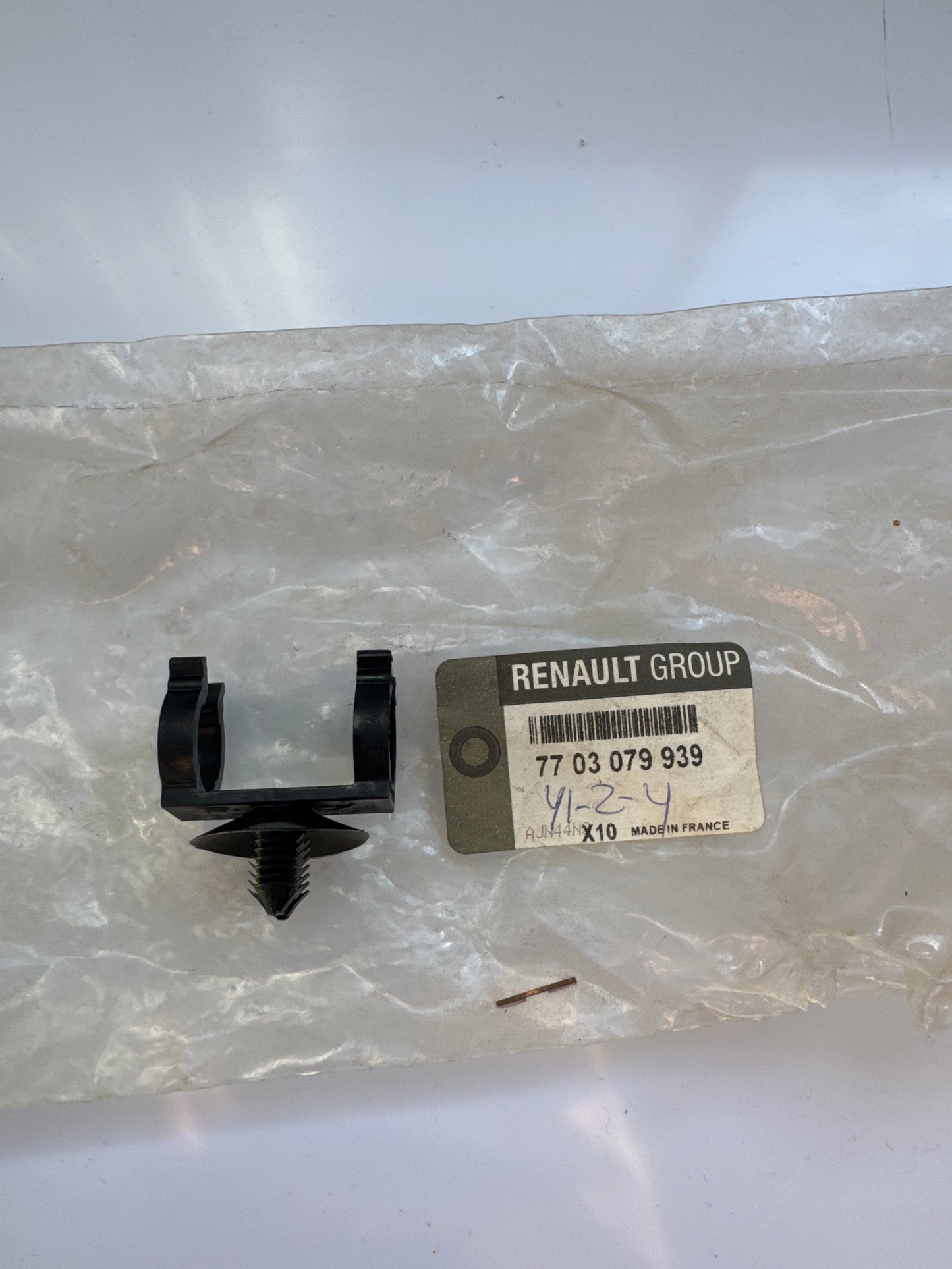 7703079939, GRAPA SOPORTE, Renault