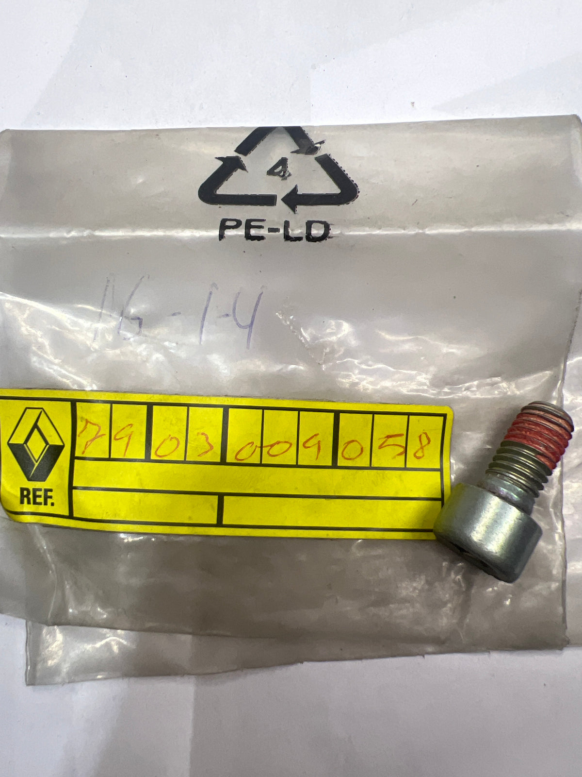 Tornillo de fijación Renault 7903009058
