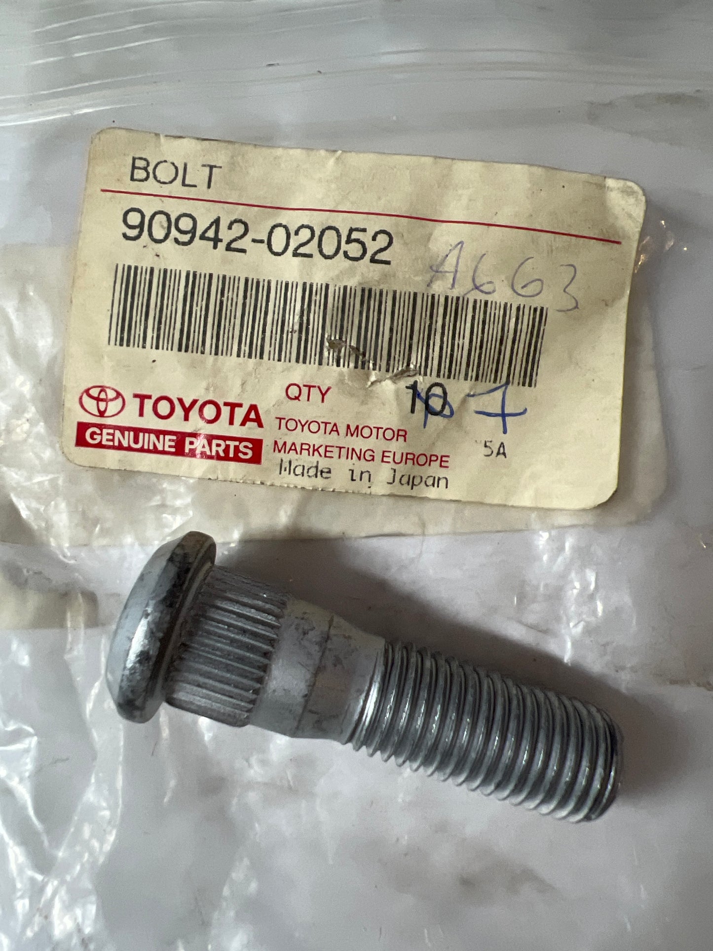 90942-02052 REAR AXLE SHAFT & HUB, toyota