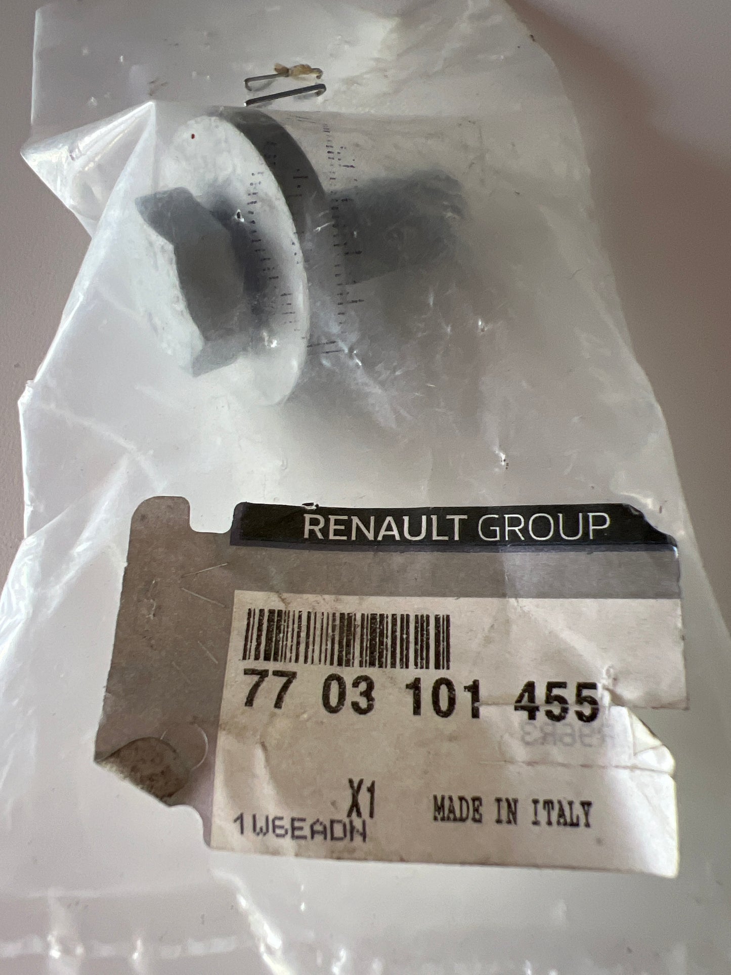 7703101455 - TORNILLO M12X125 - Renault