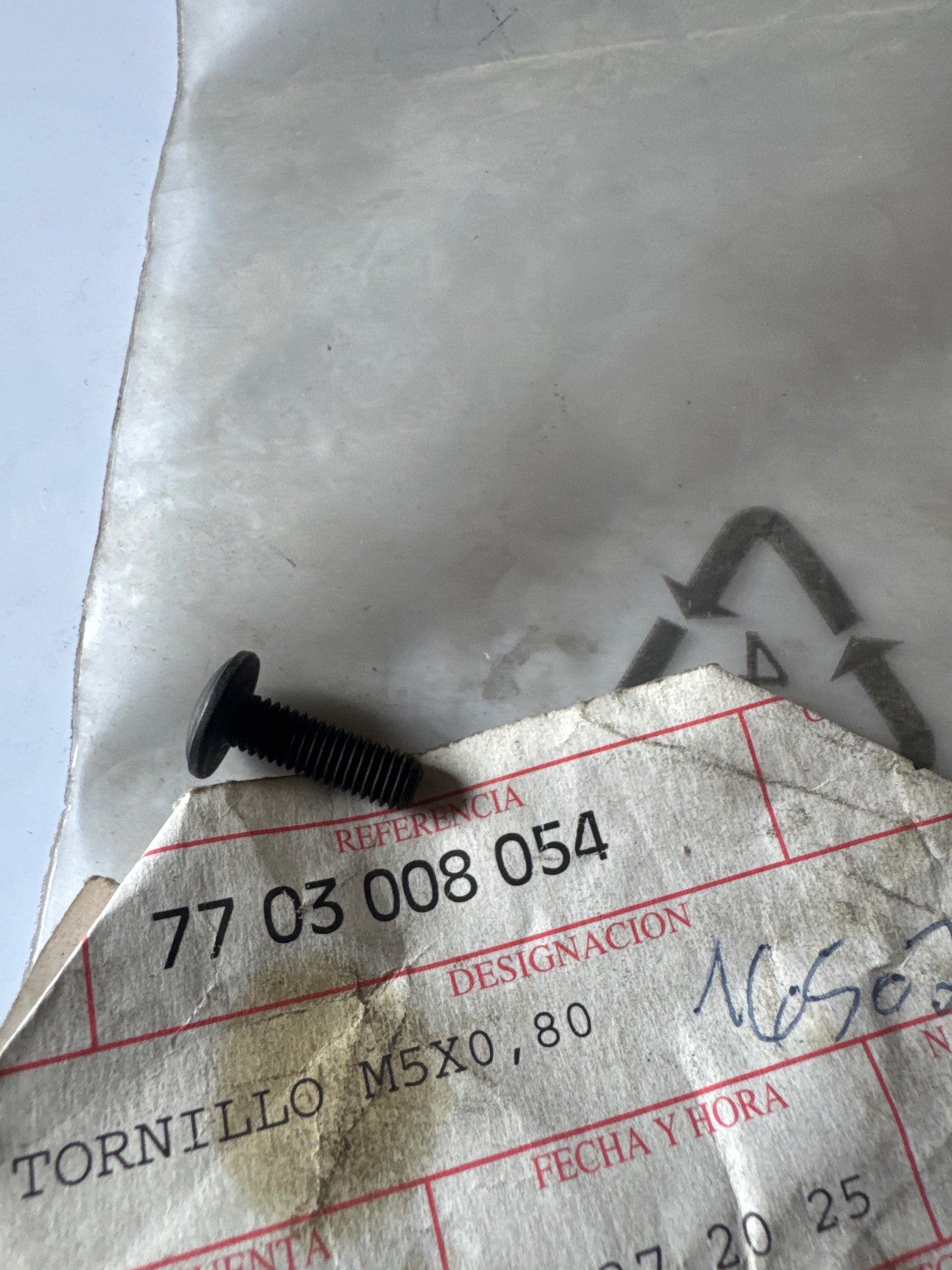 7703008054, TORNILLO M5X0,80, Renault