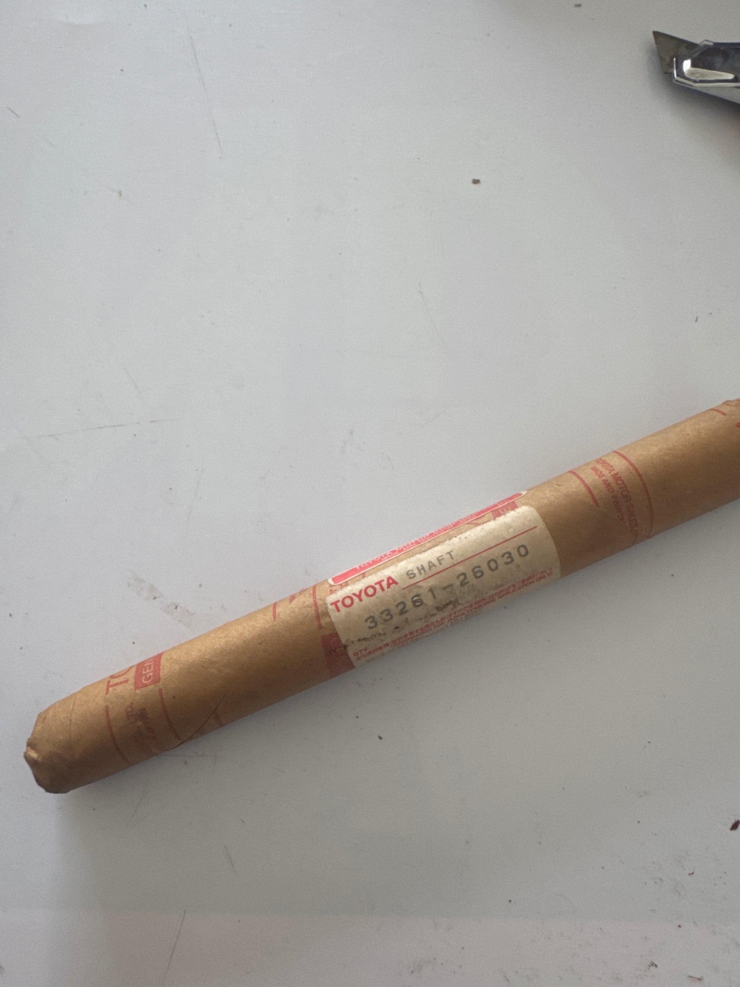 33261-26030 GEAR SHIFT FORK & LEVER SHAFT (MTM), toyota