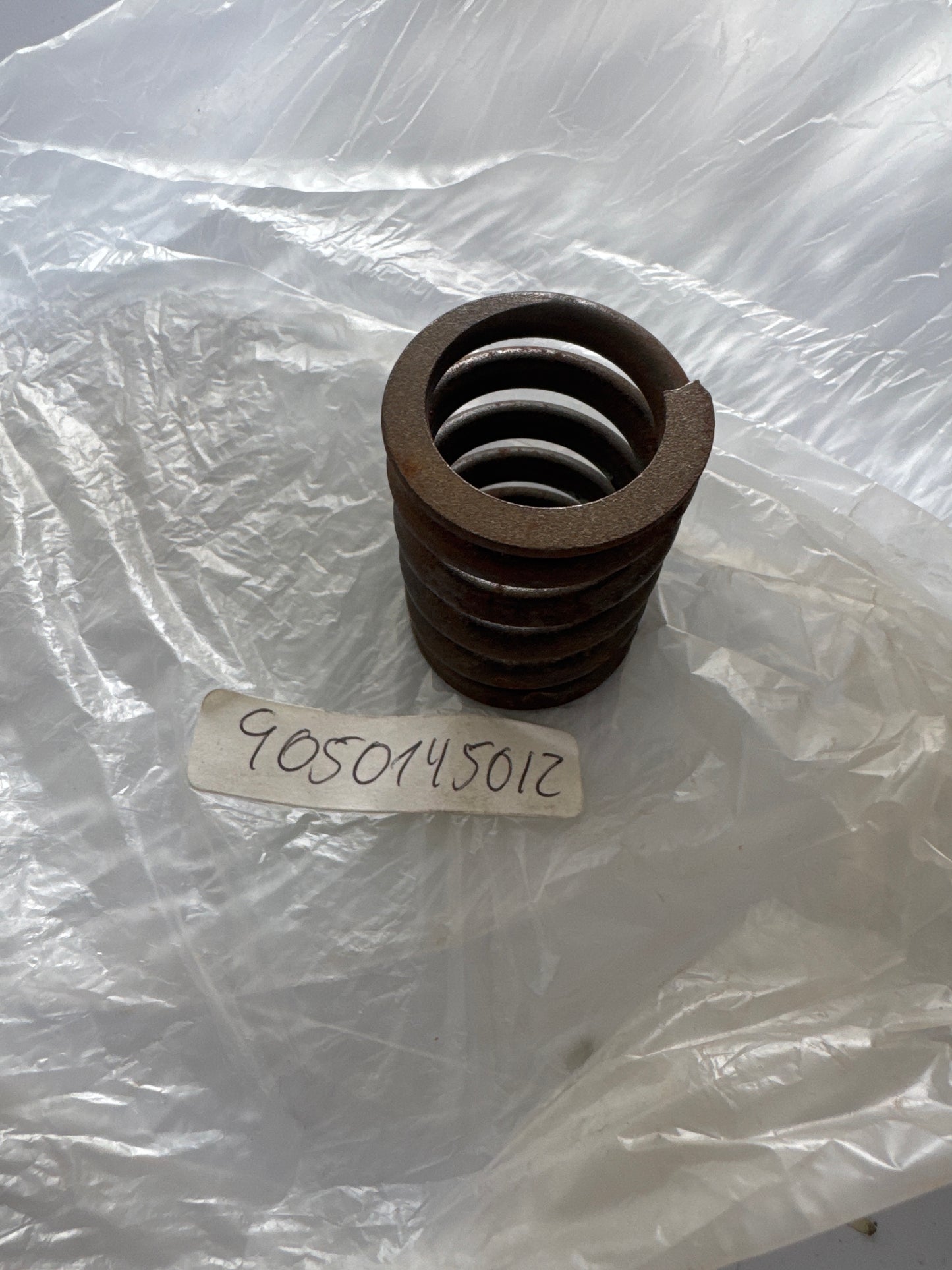 90501-45012 CAMSHAFT & VALVE, toyota