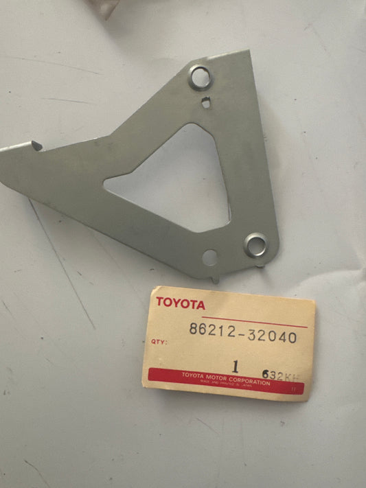 86212-32040, 86212-32040 RADIO RECEIVER & AMPLIFIER & CONDENSER, toyota, Toyota - Lexus