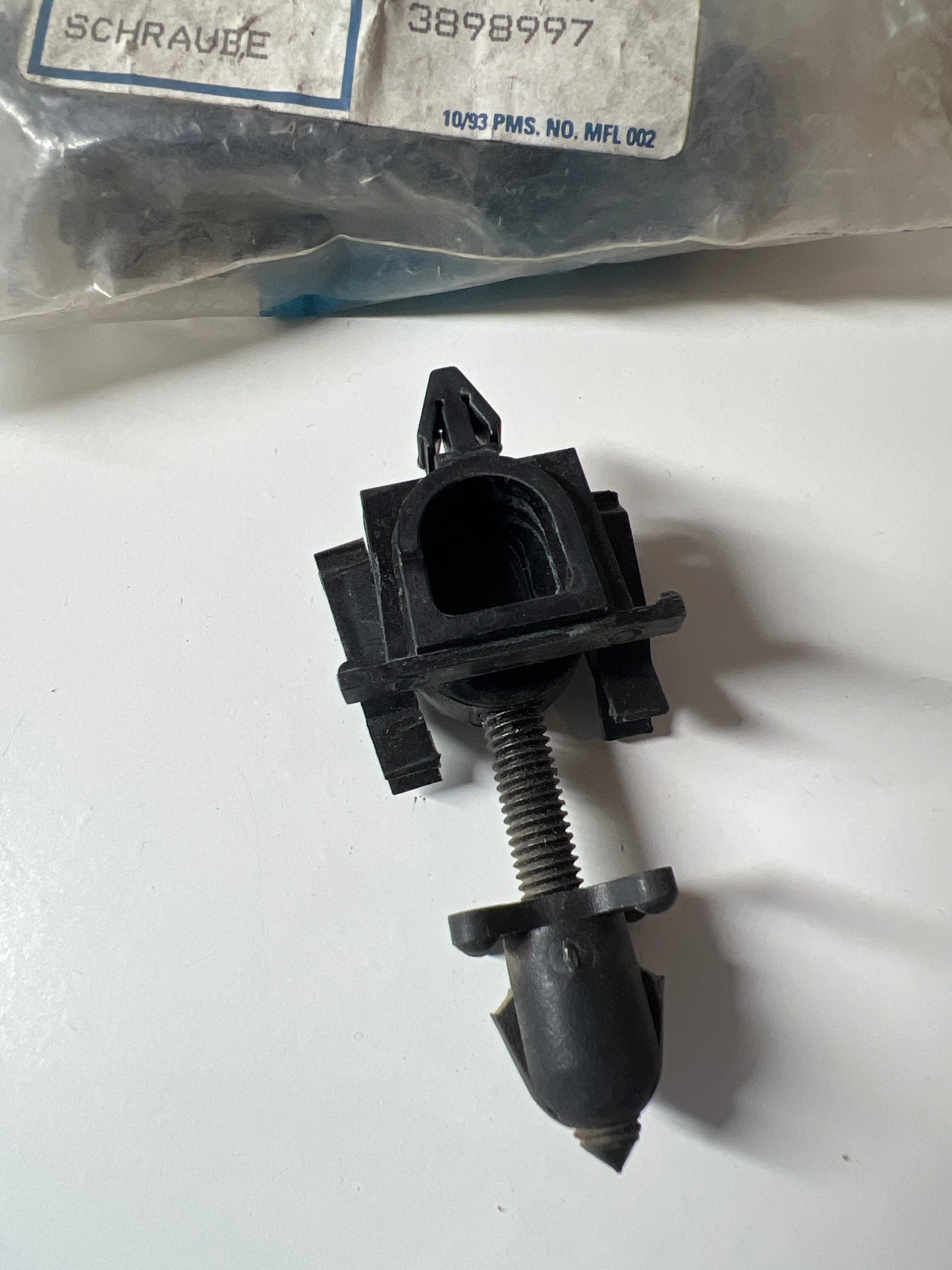 3898997, TORNILLO, Ford