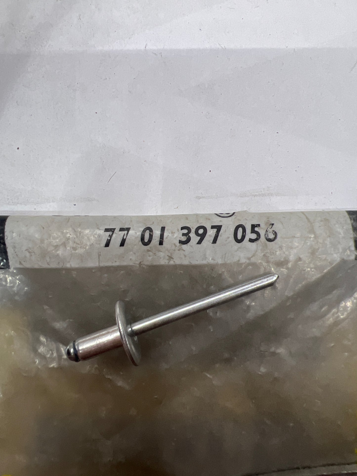 7701397056 REMACHE CIEGO RENAULT
