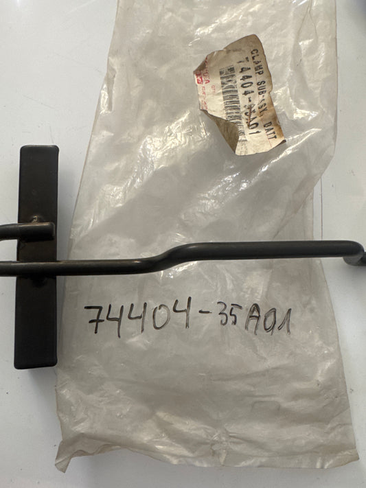 74404-35A01, Abrazadera, Toyota - Lexus