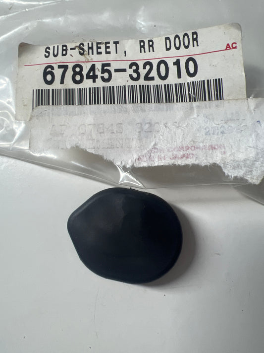 67845-32010 FRONT DOOR PANEL & GLASS
67-05: REAR DOOR PANEL & GLASS, toyota