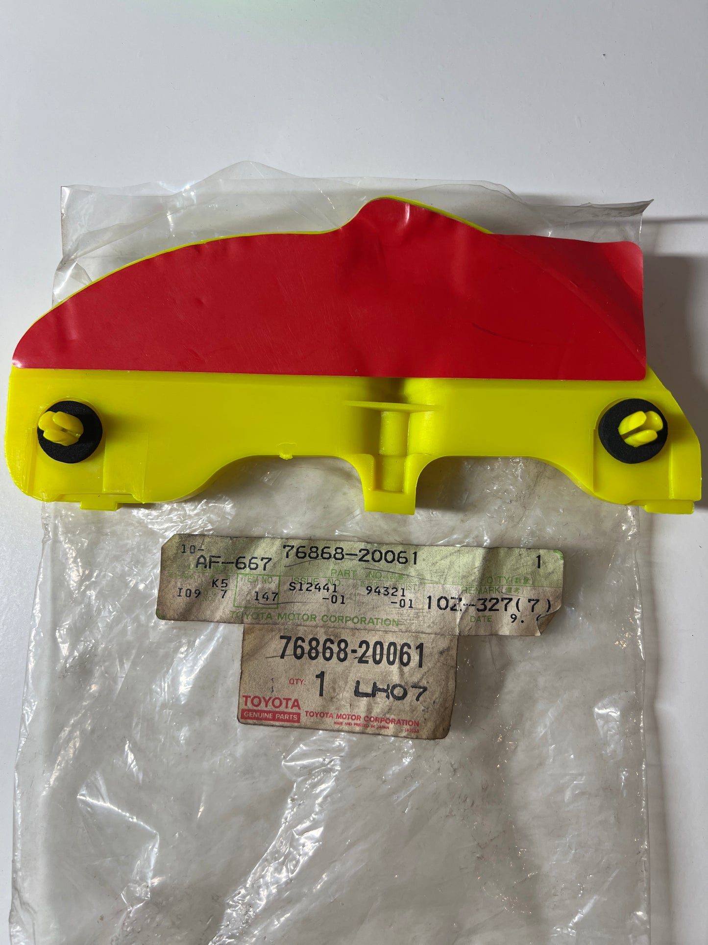 76868-20061, RETENEDOR DEL DEFLECTOR AERODINÁMICO TRASERO, TARDE., Toyota - Lexus