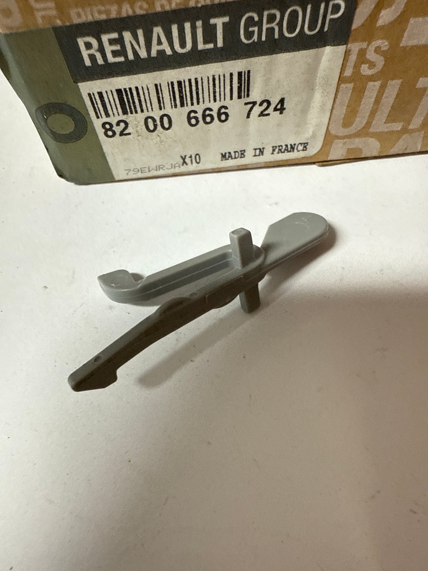 8200666724, CLIP SEGURIDAD, Renault