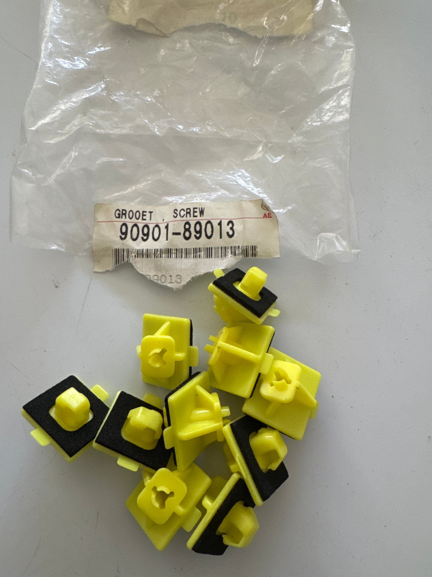 90901-89013, 90901-89013 COWL PANEL & WINDSHIELD GLASS, toyota, Toyota - Lexus