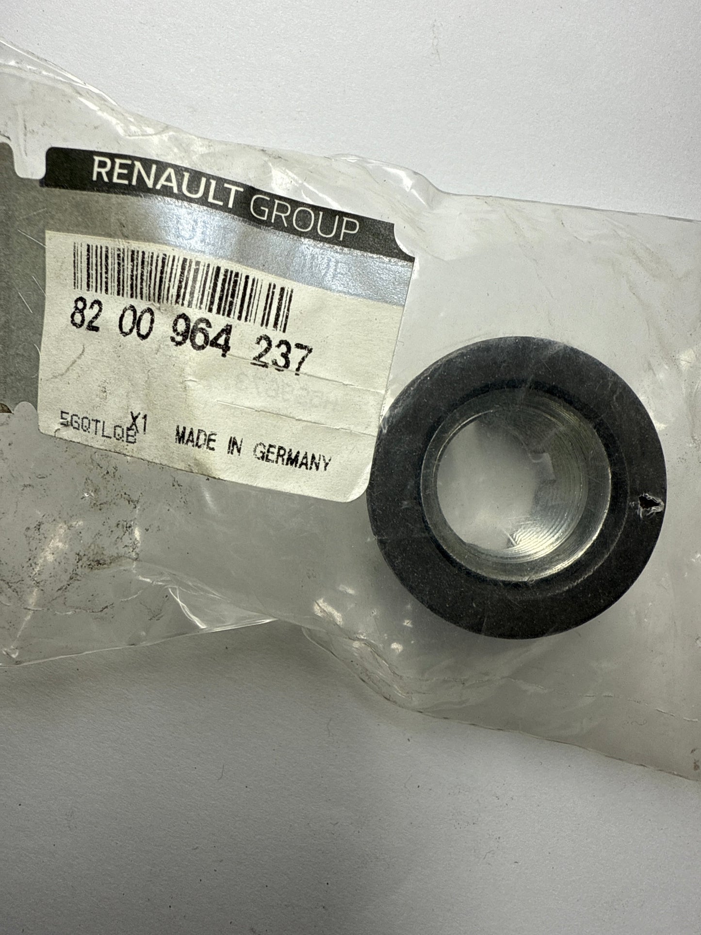 8200964237 - TUERCA MAN - Renault