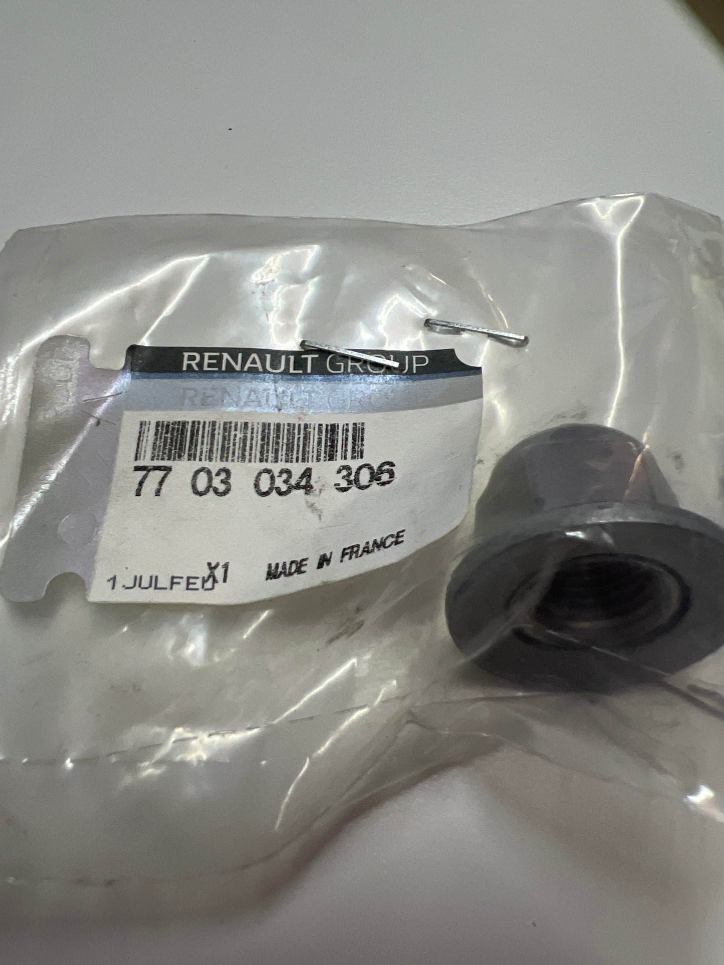 7703034306 Renault TUERCA M12X12