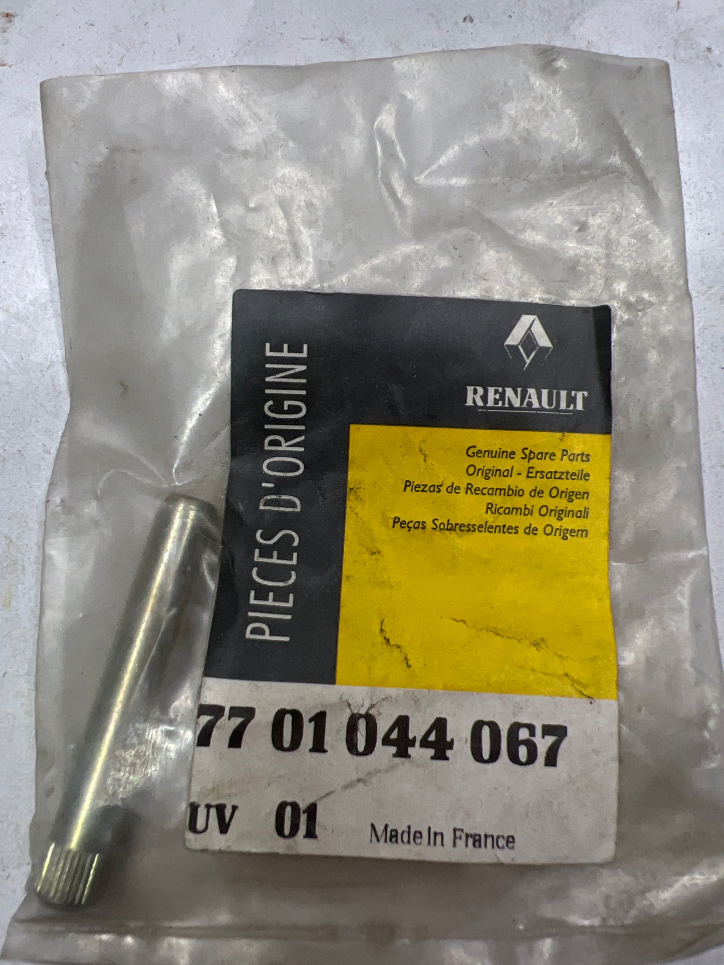 7701044067 EJE DE CHARNELA RENAULT