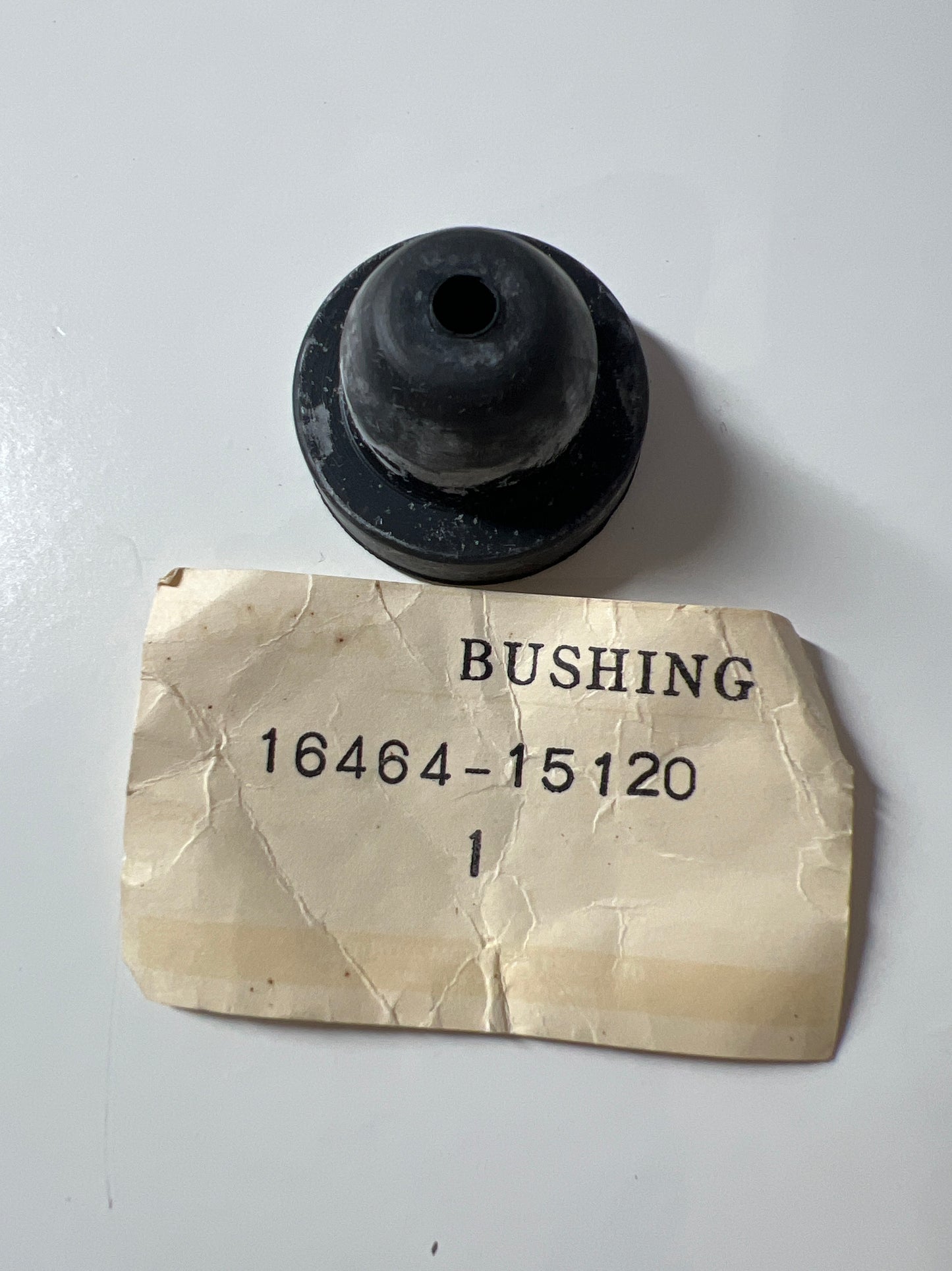 16464-15120, BUJE (PARA RADIADOR), Toyota - Lexus