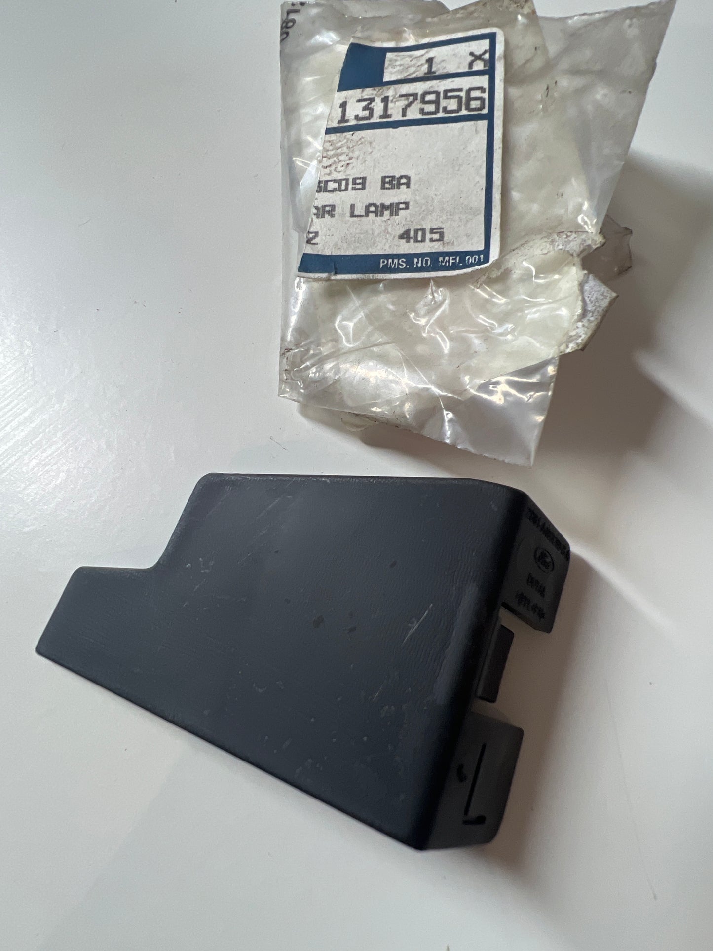 1317956, PANEL - PROTECCIÓN DE LUZ, Ford