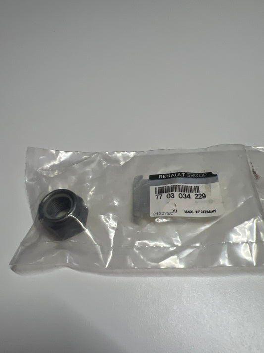 7703034229 - TUERCA M16X150 - Renault