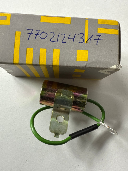 7702124317 - CONDENSADOR - Renault