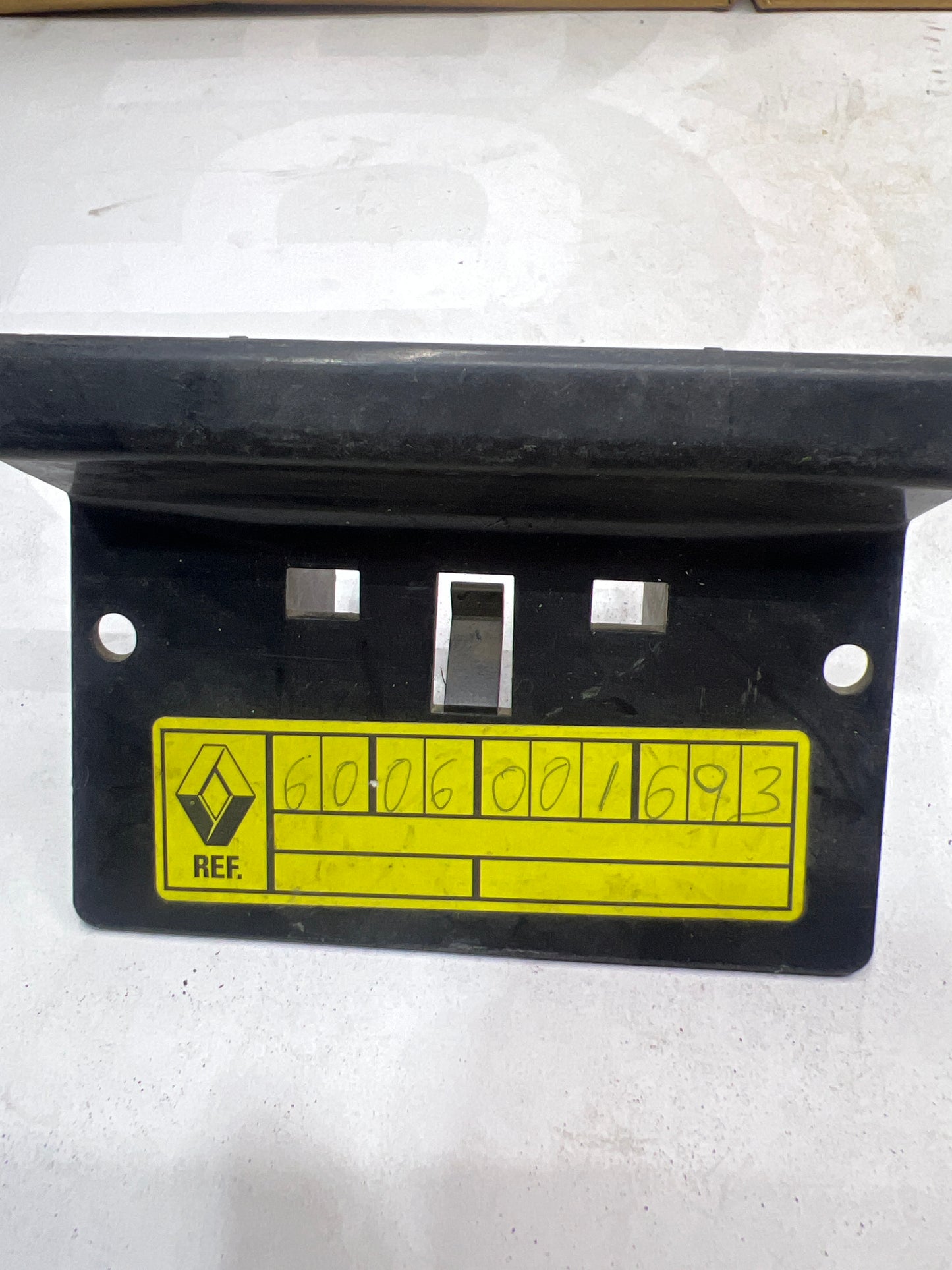 6006001693 CONSOLA TECHO RENAULT