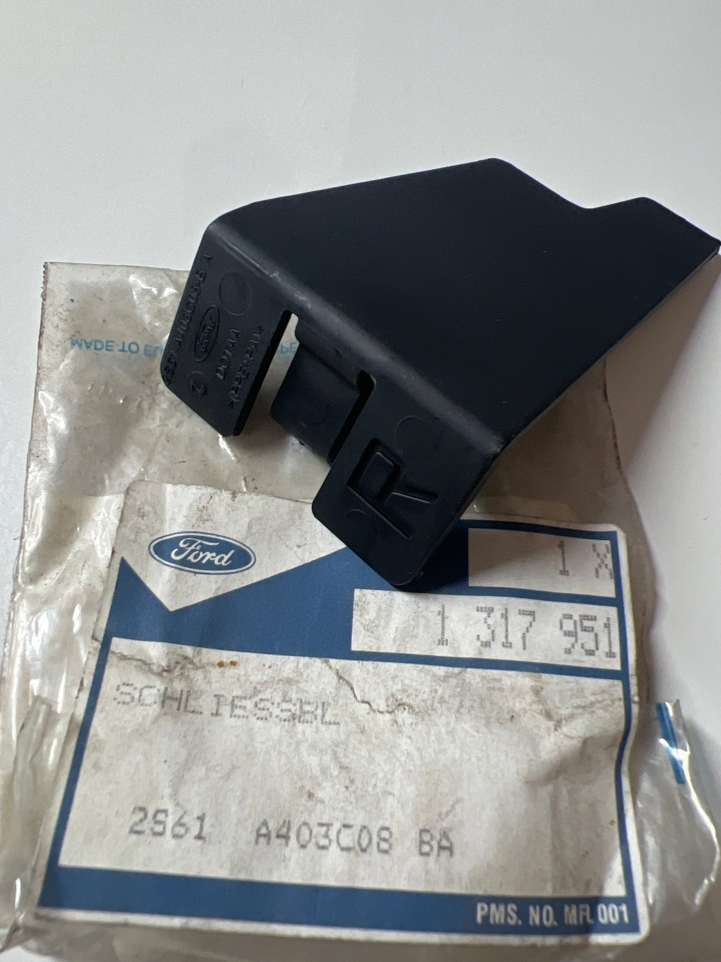 1317951, PANEL - PROTECCIÓN DE LUZ, Ford