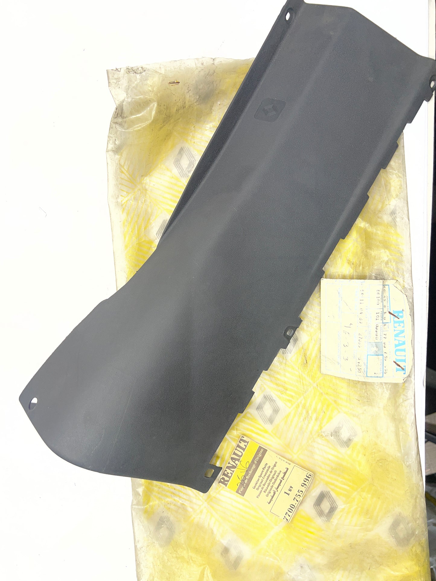 7700755996 TRIM VALANCE LH25 RENAULT