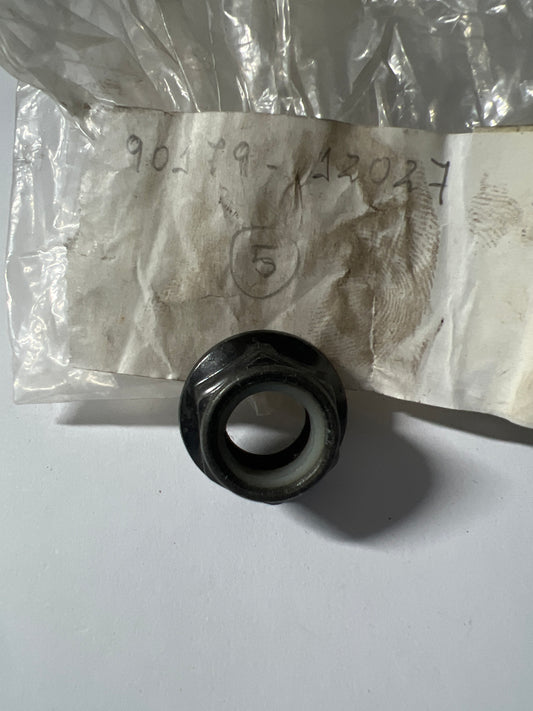 90179-12027 FRONT AXLE ARM & STEERING KNUCKLE, toyota