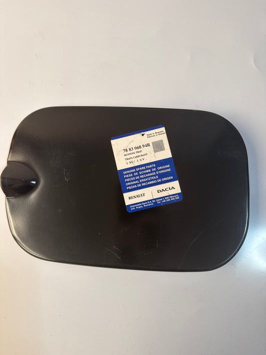 788306894R, TAPA DEPÓSITO COMBUSTIBLE, Renault