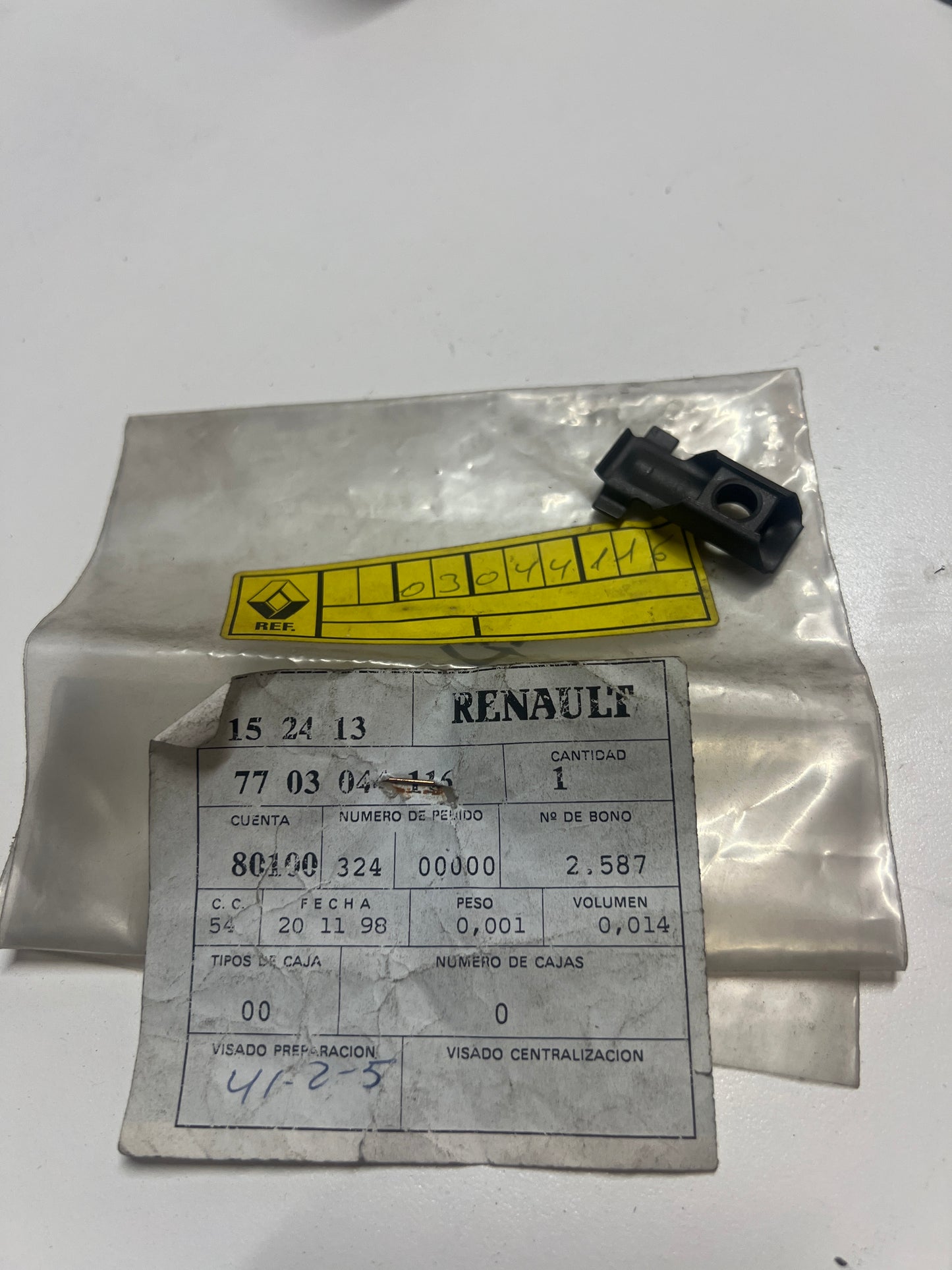 7703044116 Cuerpo RENAULT