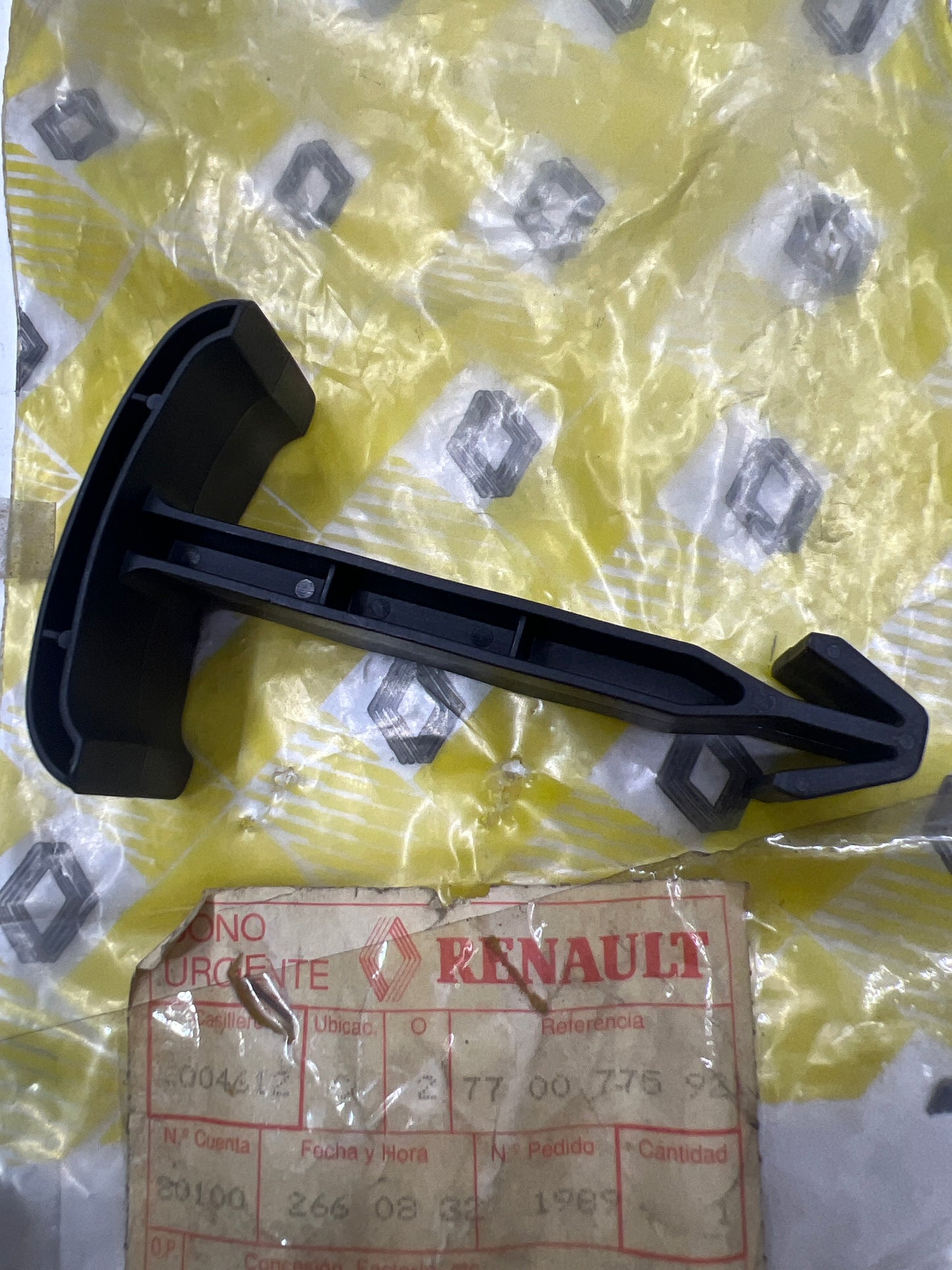 7700775921 HOOK 21 RENAULT