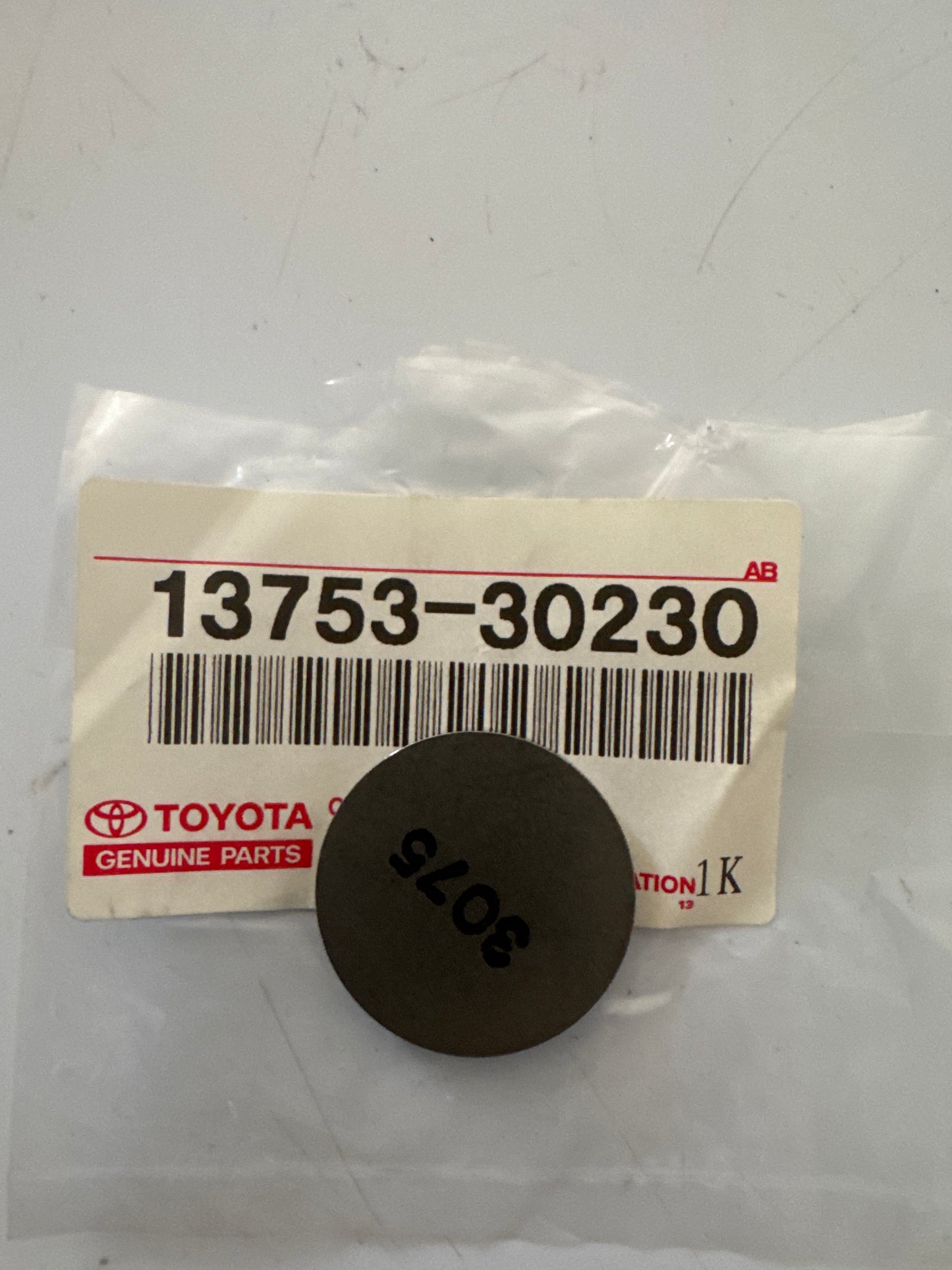 13753-30230 CAMSHAFT & VALVE, toyota