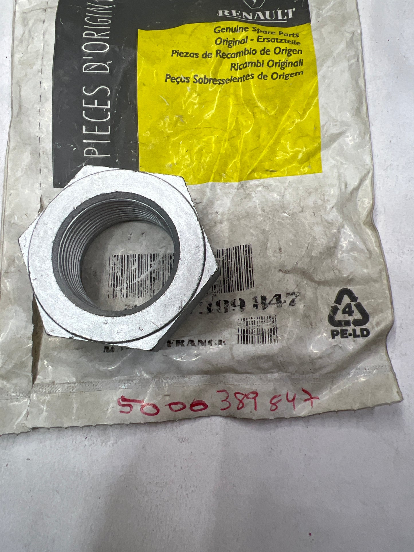 5000389847 TUERCA FT HUB RENAULT