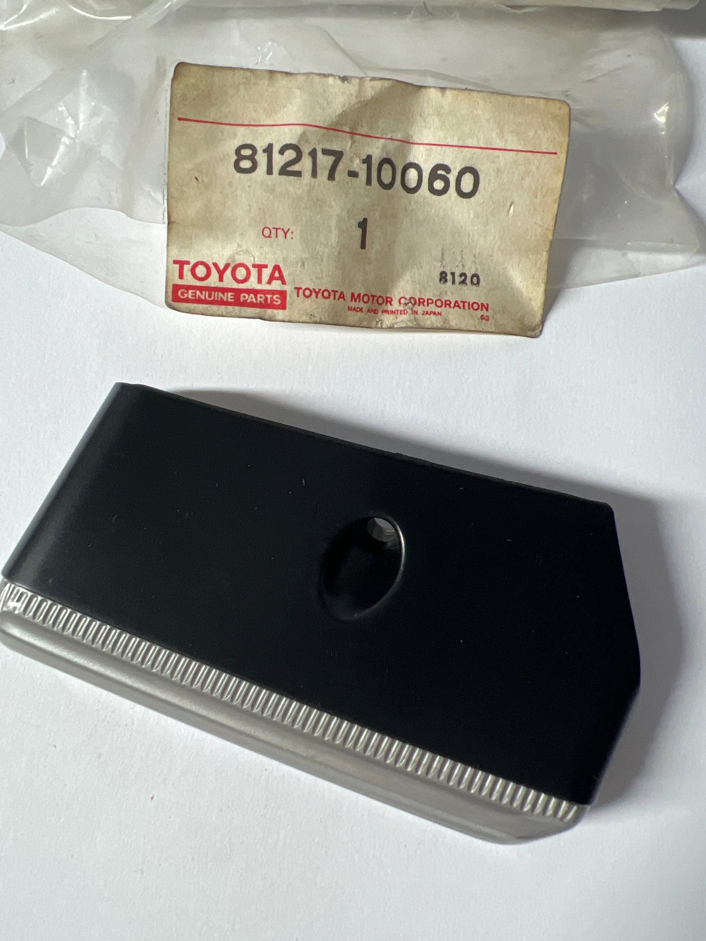 81217-10060, FOG LAMP, RH NO.2, Toyota - Lexus