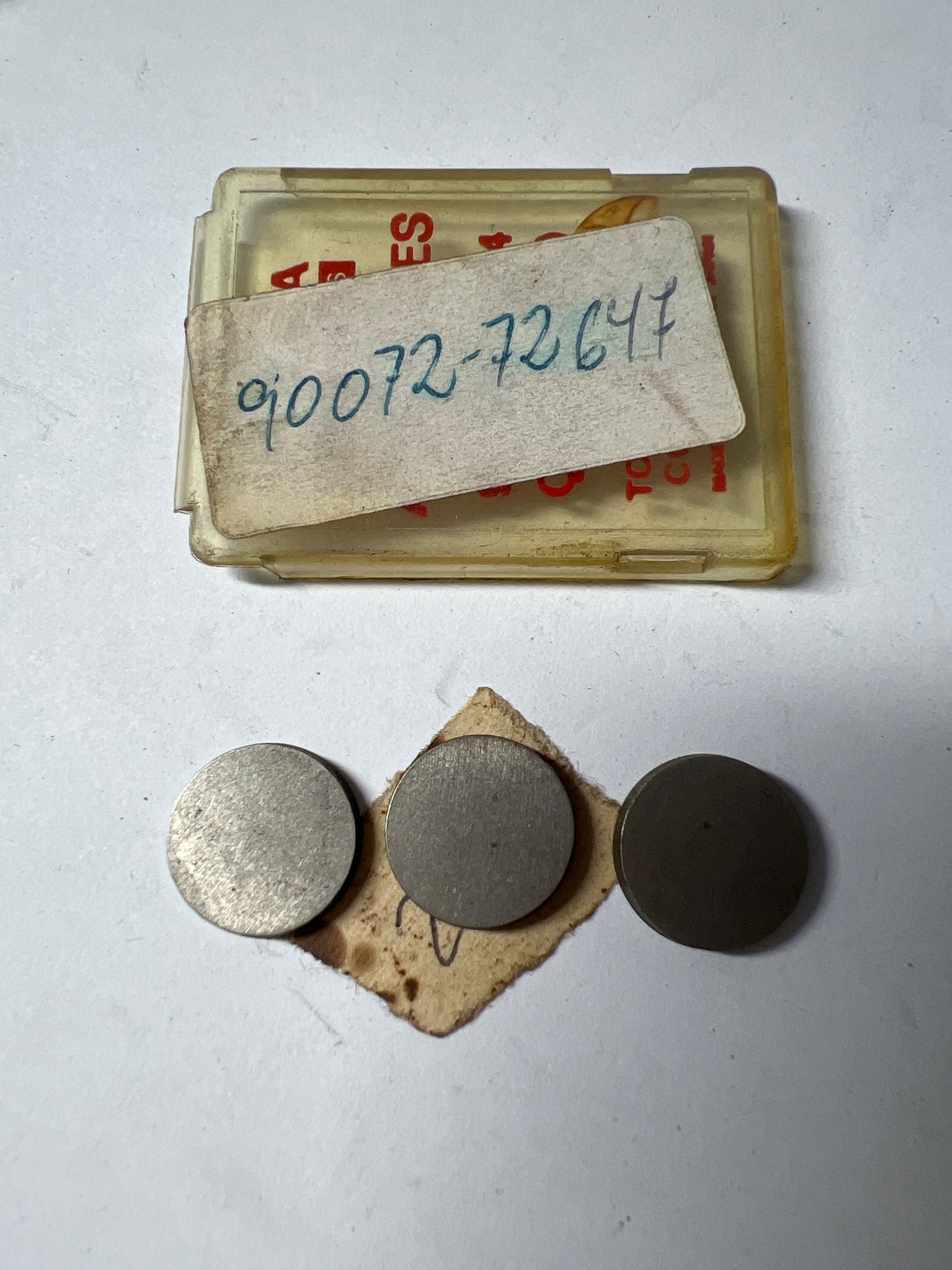 90072-72647 CAMSHAFT & VALVE, toyota