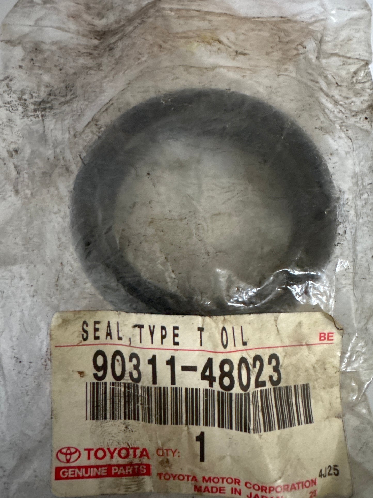 90311-48023 TRANSFER CASE & EXTENSION HOUSING, toyota