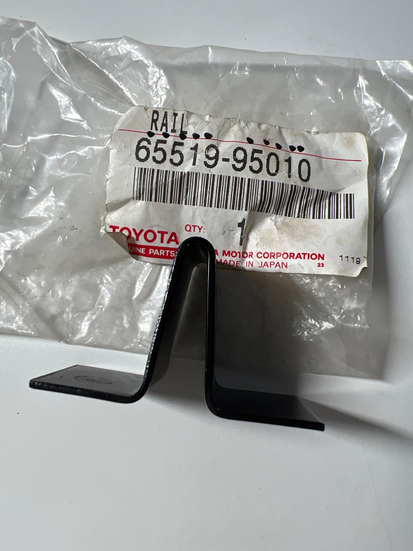 65519-95010, SOPORTE, RIEL SUPERIOR, Toyota - Lexus