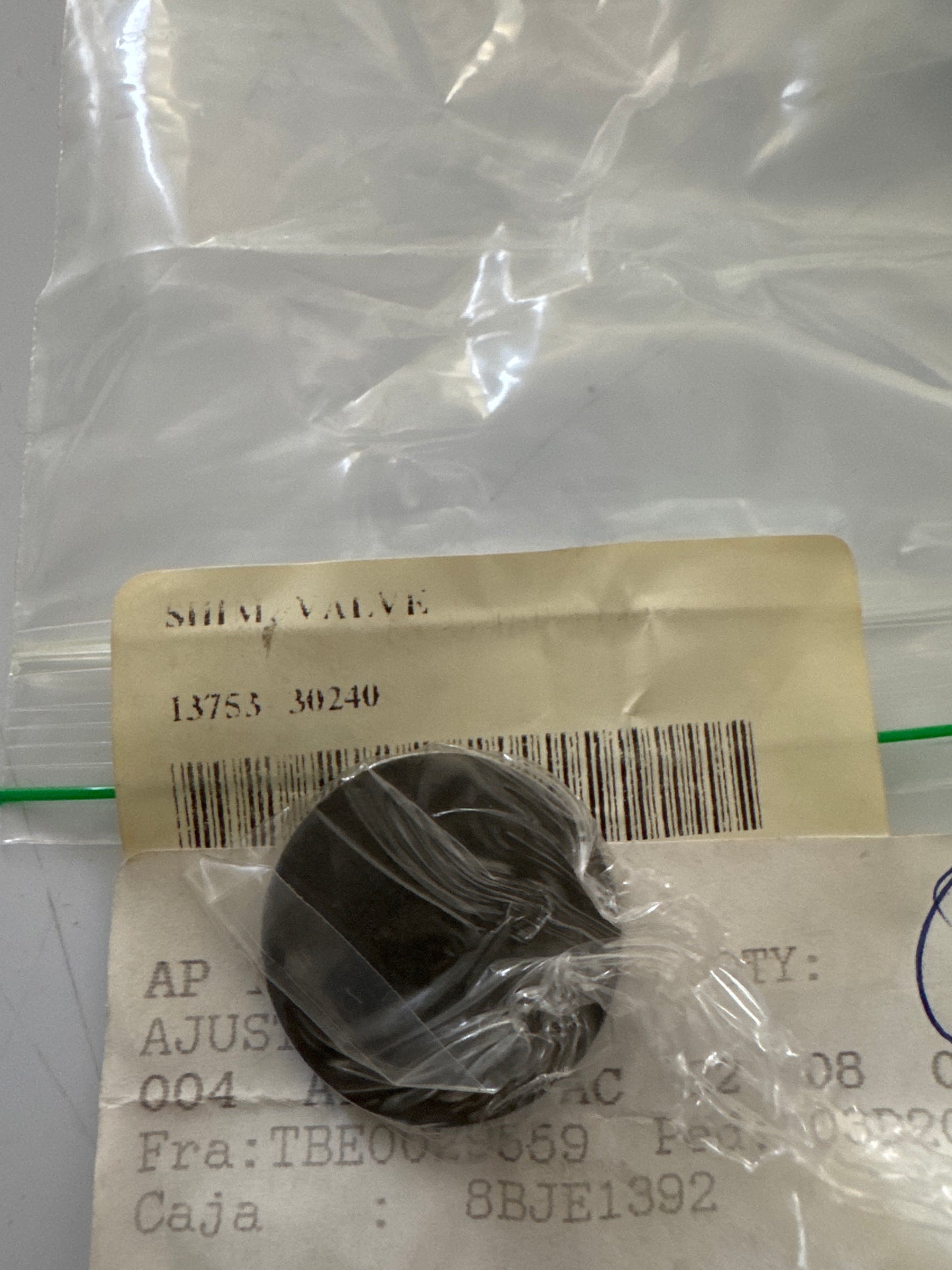 13753-30240 CAMSHAFT & VALVE, toyota