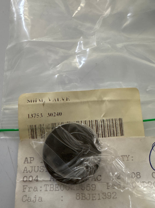 13753-30240 CAMSHAFT & VALVE, toyota