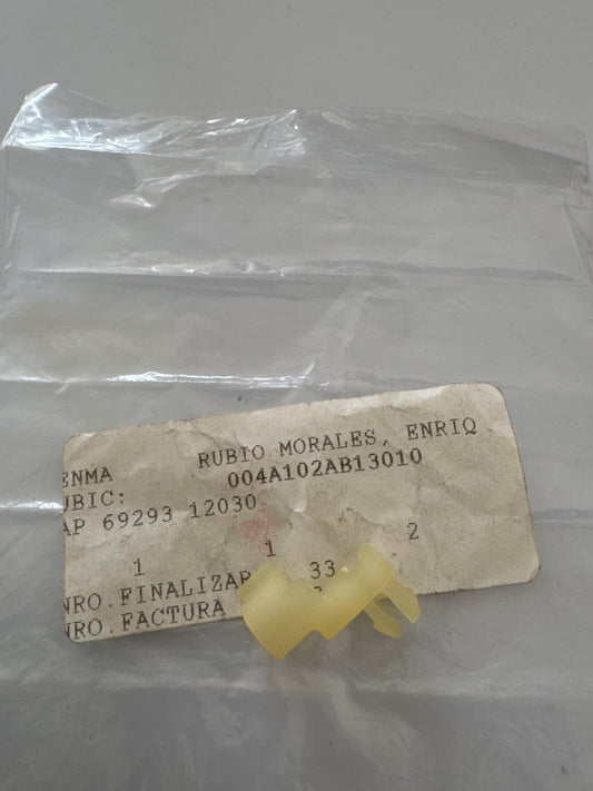 69293-12030 FRONT DOOR LOCK & HANDLE, toyota