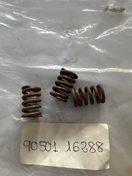 90501-16288 GEAR SHIFT FORK & LEVER SHAFT (MTM), toyota