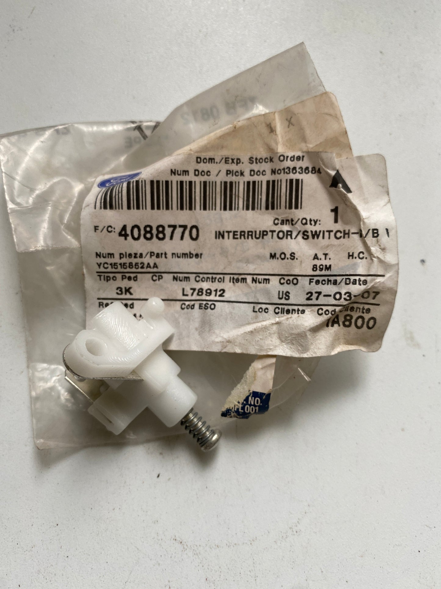 4088770, INTERRUPTOR-LUZ AVISO TRAVAO ESTAC., Ford