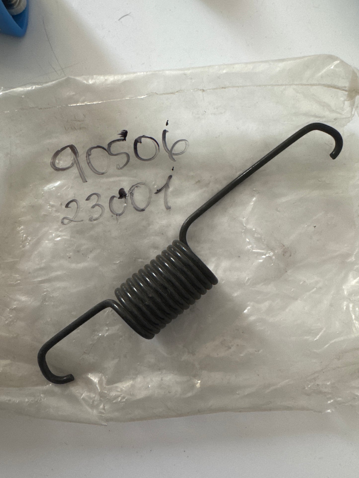 90506-23001 REAR DRUM BRAKE WHEEL CYLINDER & BACKING PLATE, toyota