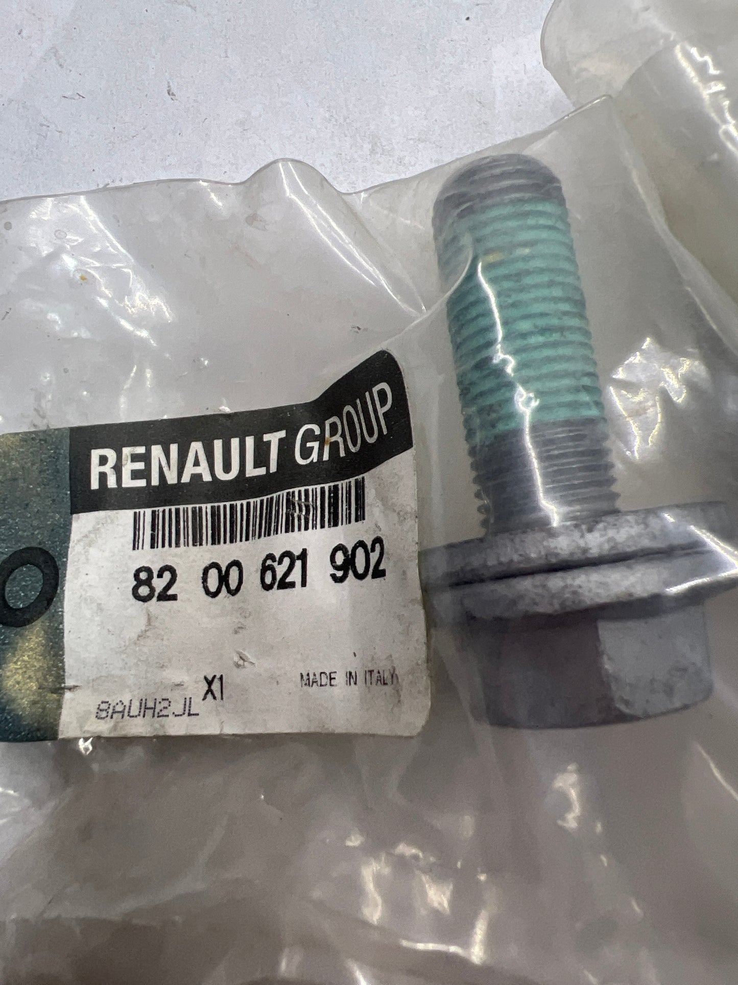 8200621902 TORNILLO PORTAMAN RENAULT