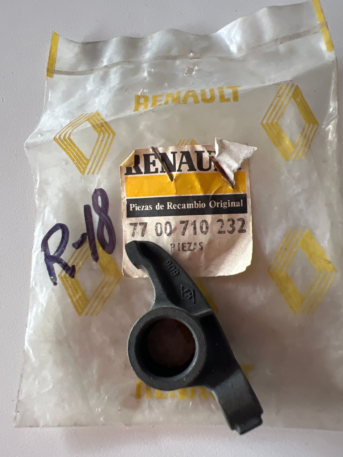 7700710232 ROCKER ARM R18 RENAULT