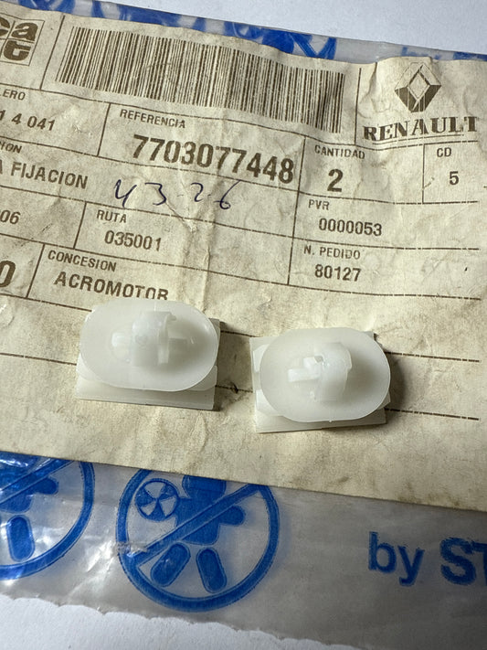 7703077448 - GRAPA FIJACION - Renault