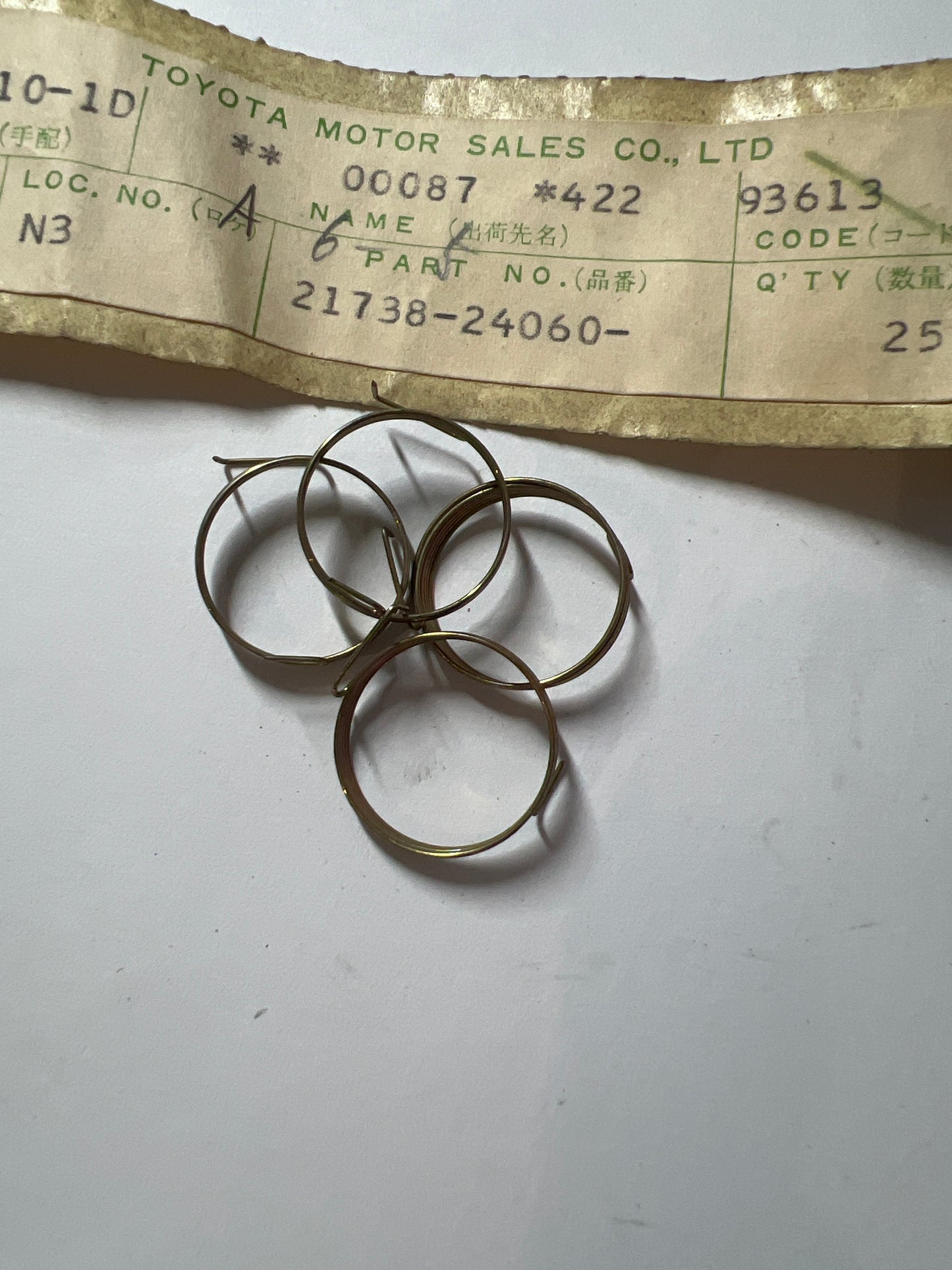 21738-24060 CARBURETOR, toyota