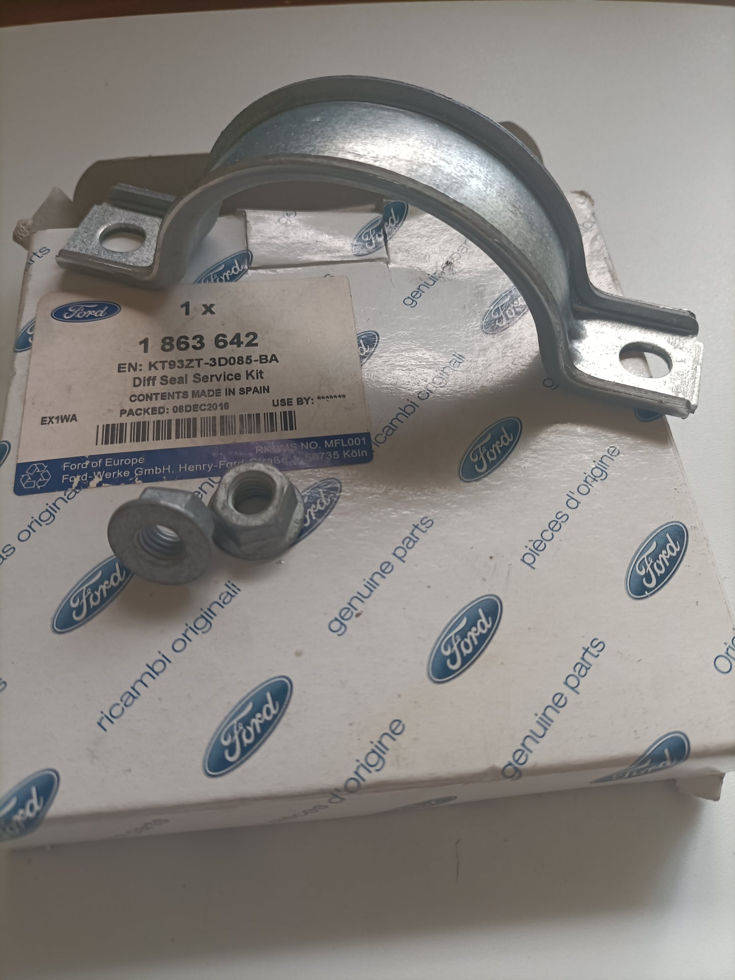 1863642, KIT - SELLO DE DIFERENCIA, Ford